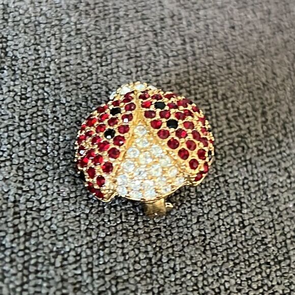 Gorgeous. Vintage Monet Red Rhinestone Ladybug Brooch - Picture 4 of 7